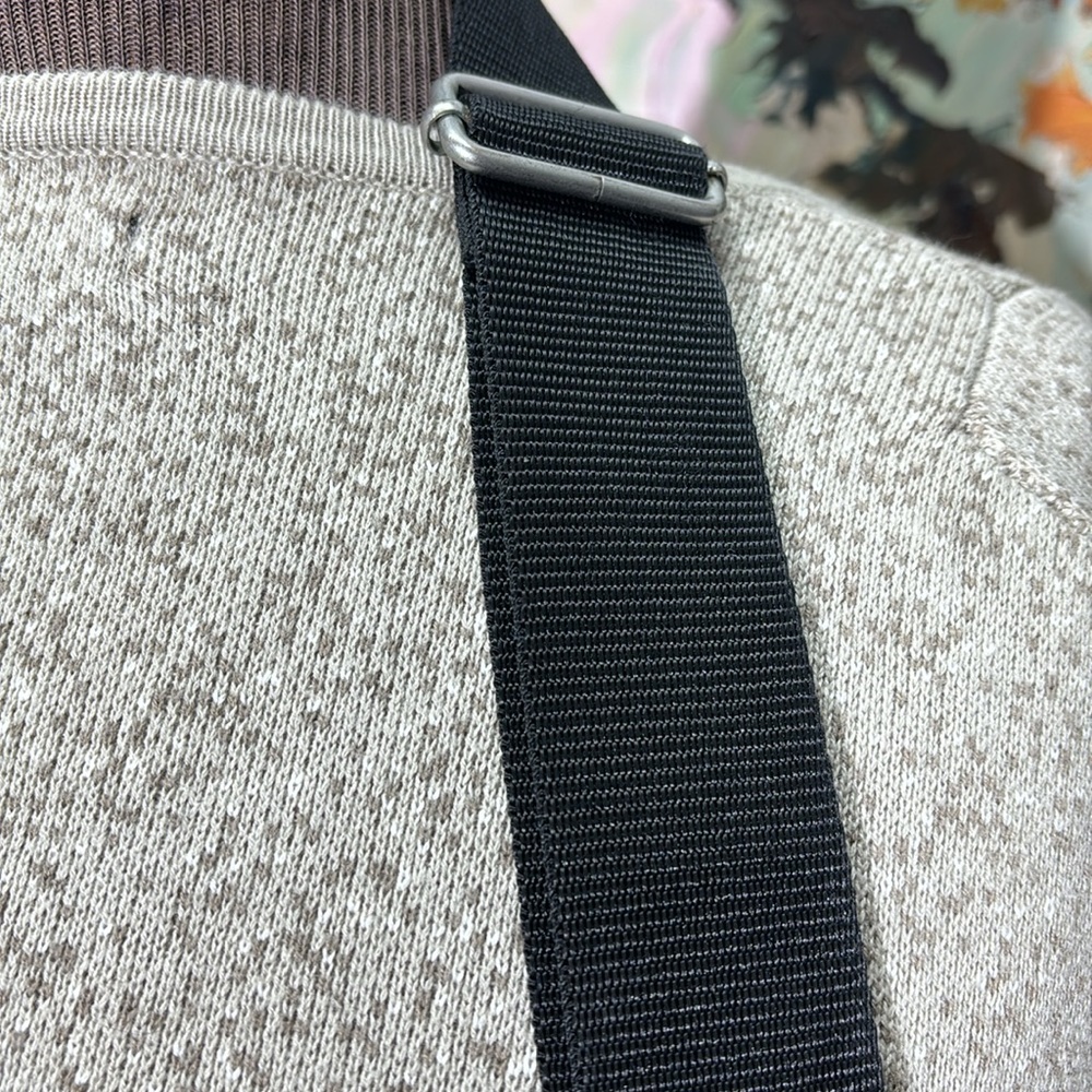 NWOT Baggallini Black Crossbody Bag - Picture 5 of 6